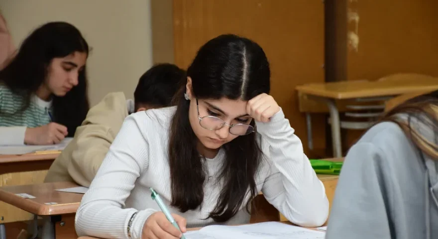 II və III qruplarda&nbsp;700 bal olmadı -&nbsp;İmtahan çətin idi, yoxsa abituriyentlər zəif?