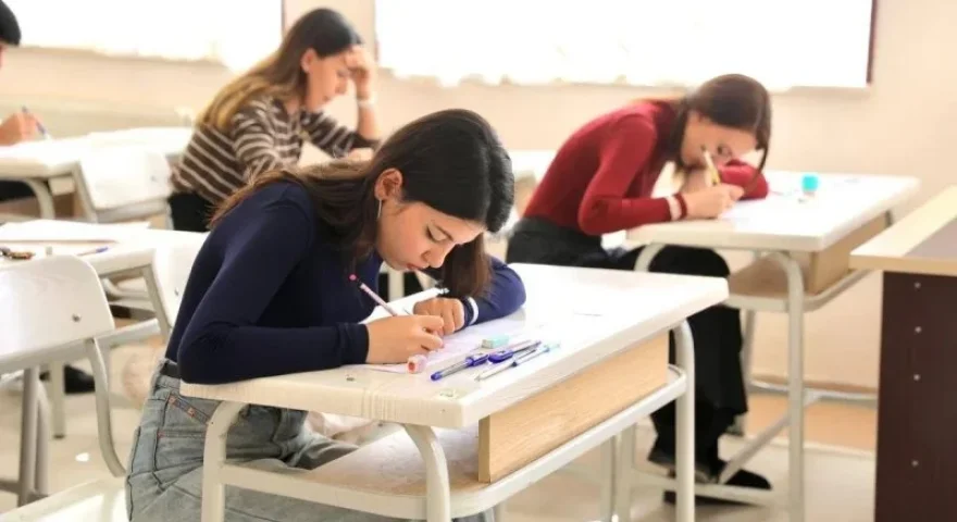 150 ballıq ixtisaslarla bağlı narazılıq -&nbsp;Subbakalavrların şansı azalır?