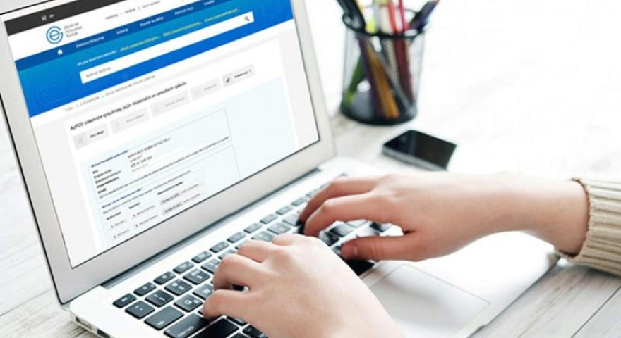 "Universitetlərin kağız sənəd tələb etməsi məntiqə ziddir"-Sərt etiraz
