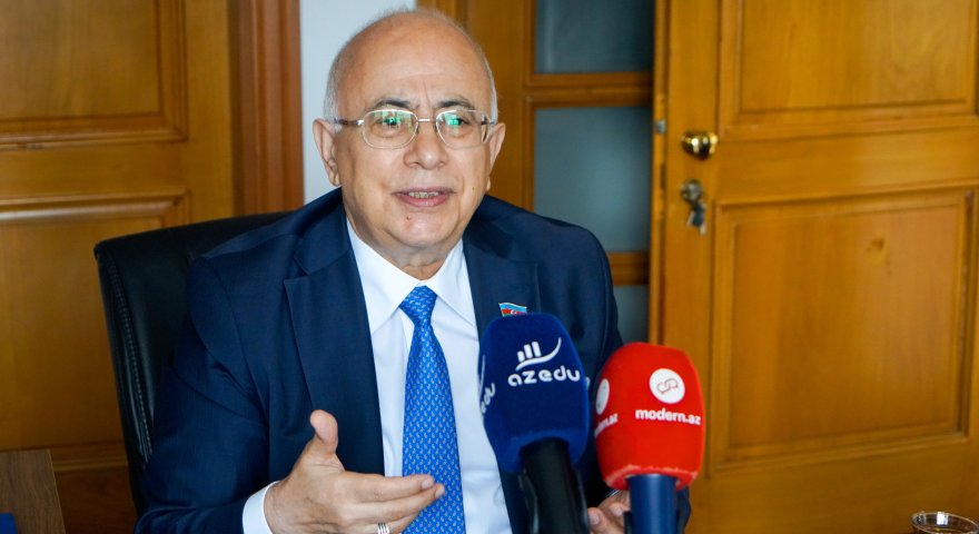 Minlərlə "müəllim" adını daşıyan var ki, heç zaman müəllim qarşısında oturmayıb - MÜSAHİBƏ