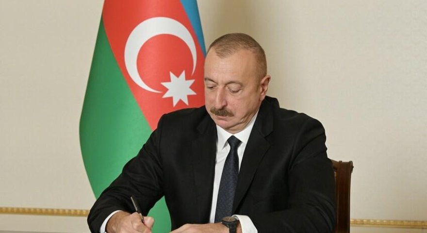 Azərbaycanda 102 tələbəyə Prezident təqaüdü verilib