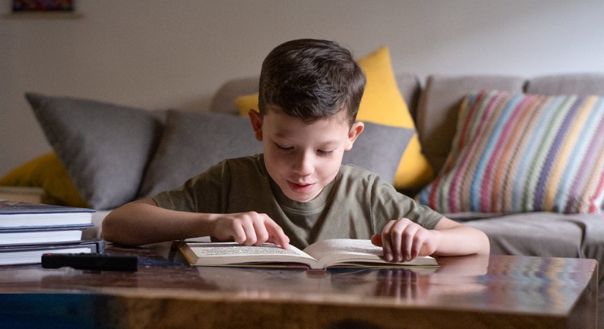 Mütaliə mədəniyyəti zəifləyir: kitabı uşaqlara necə sevdirək?