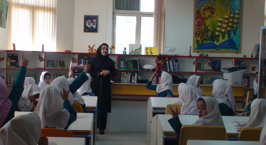 &ldquo;Milyonlarla insanın təhsil hüquqlarını təmin etmirlər&rdquo; - İran rəsmisinə CAVAB