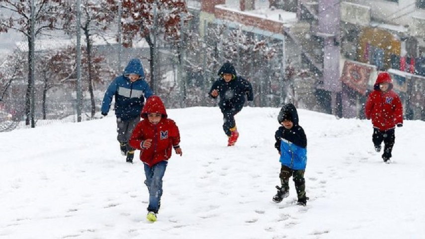 Cəmi 3 şagirdi olan, sinifdə donan, gölməçədə dərs deyən... - Ucqar kənd müəllimləri