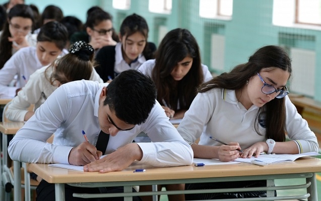 Sabah 9-cu sinif şagirdlərinin imtahanıdır
