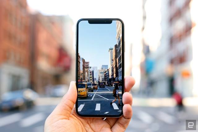 Mütəxəssislərdən YENİLİK: Sahibini izlənilməkdən mühafizə edən smartfon HAZIRLANDI