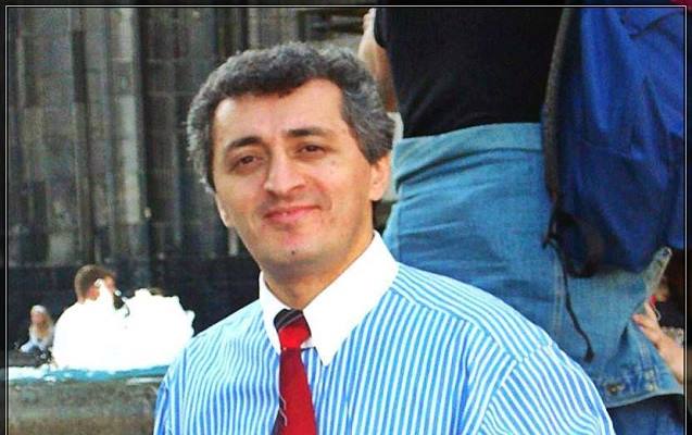 Azərbaycanlı alim Lütfi Zadə metodlarını avtomobil üzərində sınaqdan keçirdi - Açıqlama