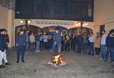 Macarıstanda keçirilən Novruz şənliyində azərbaycanlı tələbələr bir araya gəliblər