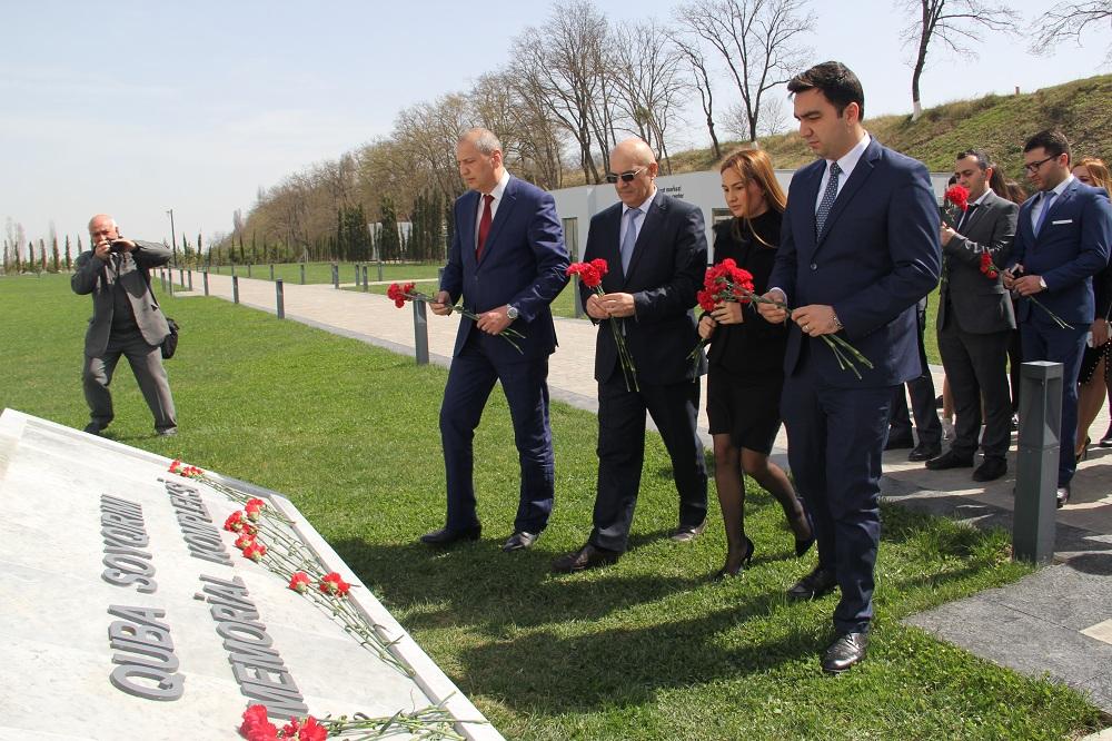 Bilik Fondu gəncləri Quba Soyqırımı Memorial Kompleksinə apardı