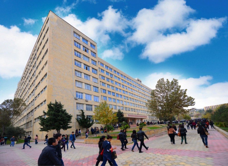 Bakı Dövlət Universitetdə jurnalistika ilə bağlı müzakirə olundu