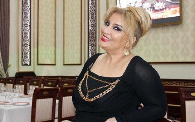 Müğənni elmi dərəcə aldı