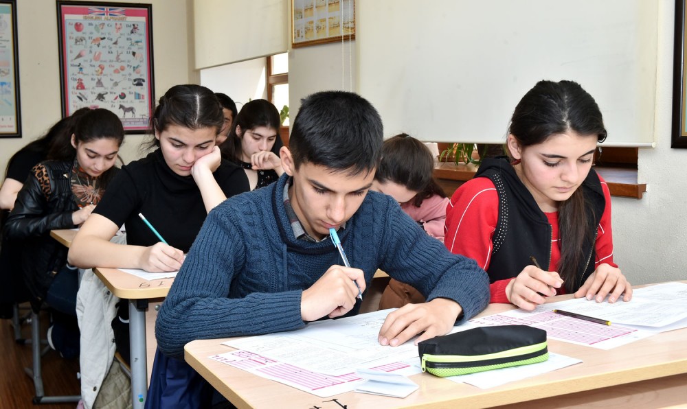 Fənn olimpiadalarının yarımfinal turunda iki mindən çox Bakı məktəblisi iştirak edib