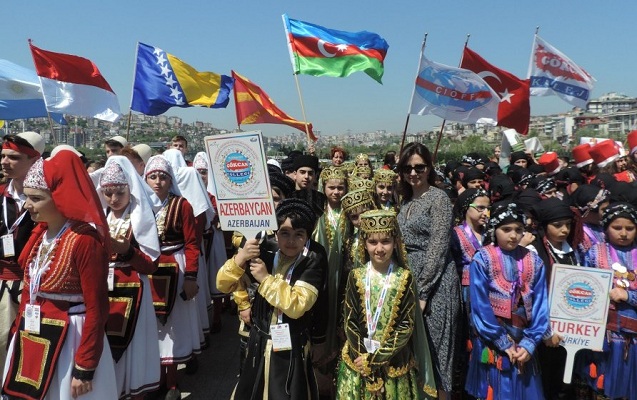 Azərbaycanlı məktəblilər beynəlxalq festivalda iştirak ediblər