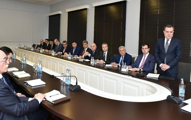 Yeni təhsil naziri kollektivə təqdim olundu – Fotolar