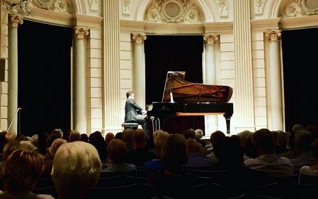 Azərbaycanlı pianoçu Amstredam Filarmoniyasında çıxış edib