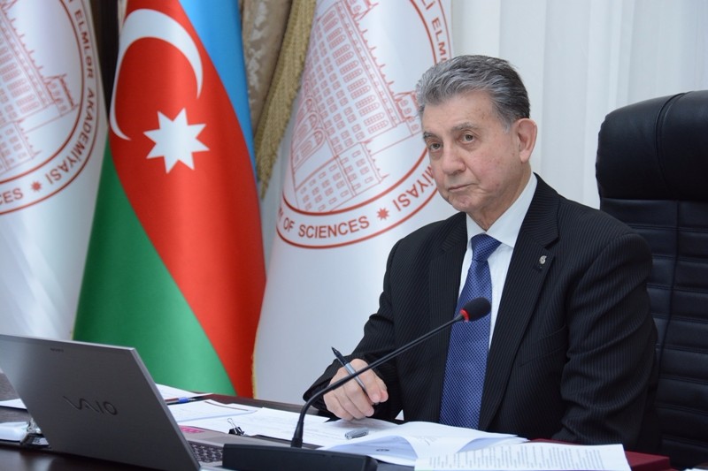 Akademik Akif Əlizadəyə ADNSU-nun fəxri professoru adı verilib
