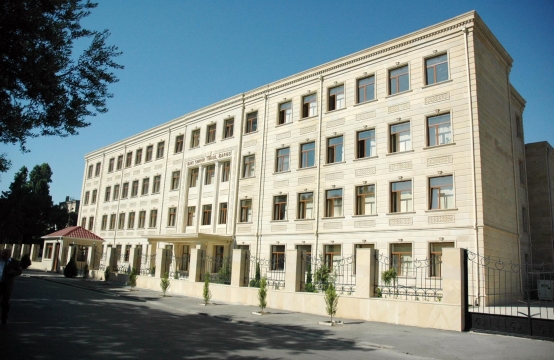 Bakı Şəhəri üzrə Təhsil İdarəsinə müraciət edənlərin sayı artıb
