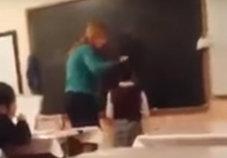 Birinci sinif şagirdini döyən müəllim İŞDƏN QOVULDU