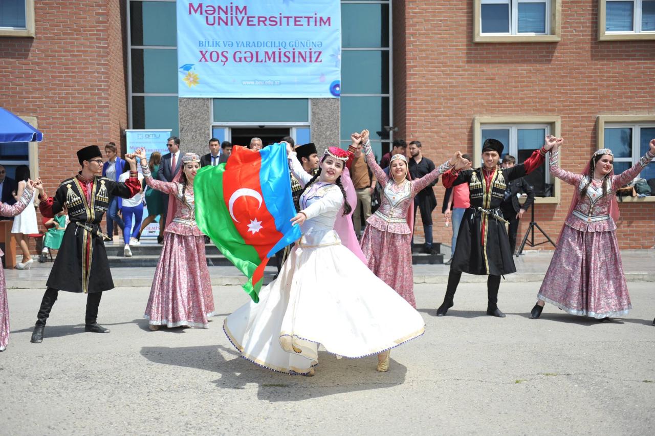 Bakı Mühəndislik Universitetində bilik və yaradıcılıqla bağlı fərqli gün - FOTO