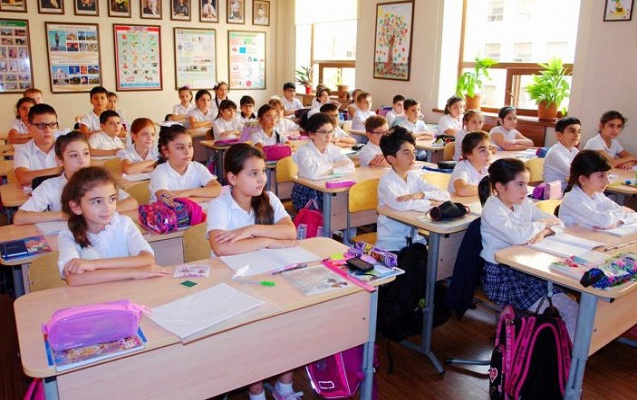 İbtidai siniflərin yaz tətili başa çatdı