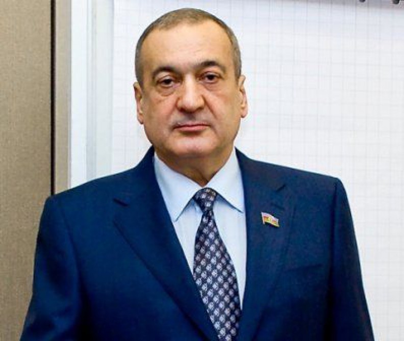 Deputat BMT-nin “Elm və sülh fəxri səfiri” adına layiq görülüb