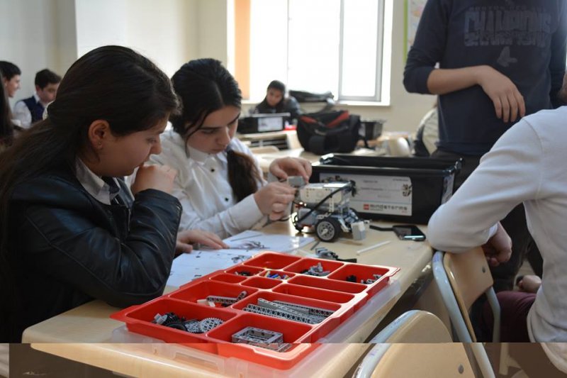 Məktəblilər arasında mühəndis və robot texnikası yarışı keçiriləcək
