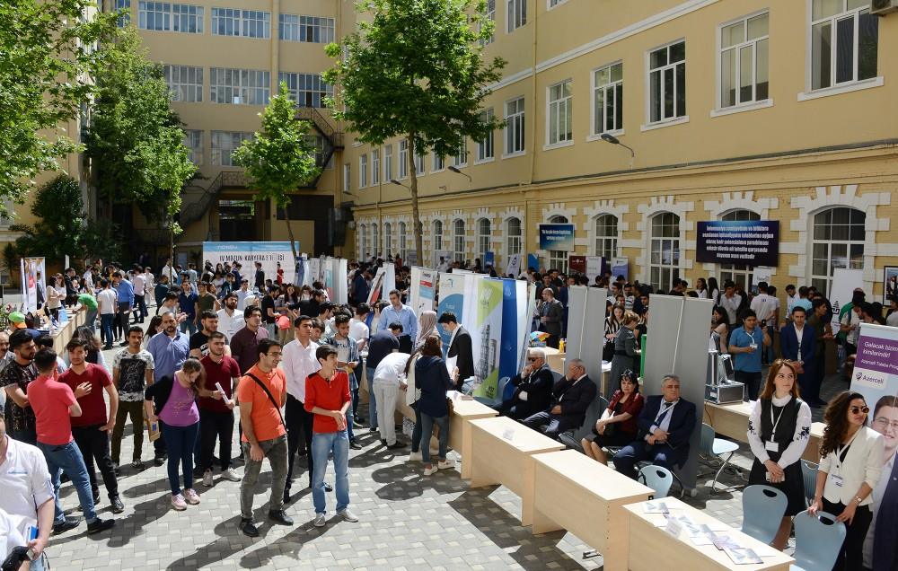 Azərbaycan Dövlət Neft və Sənaye Universitetində dördüncü məzun-karyera sərgisi açılıb  