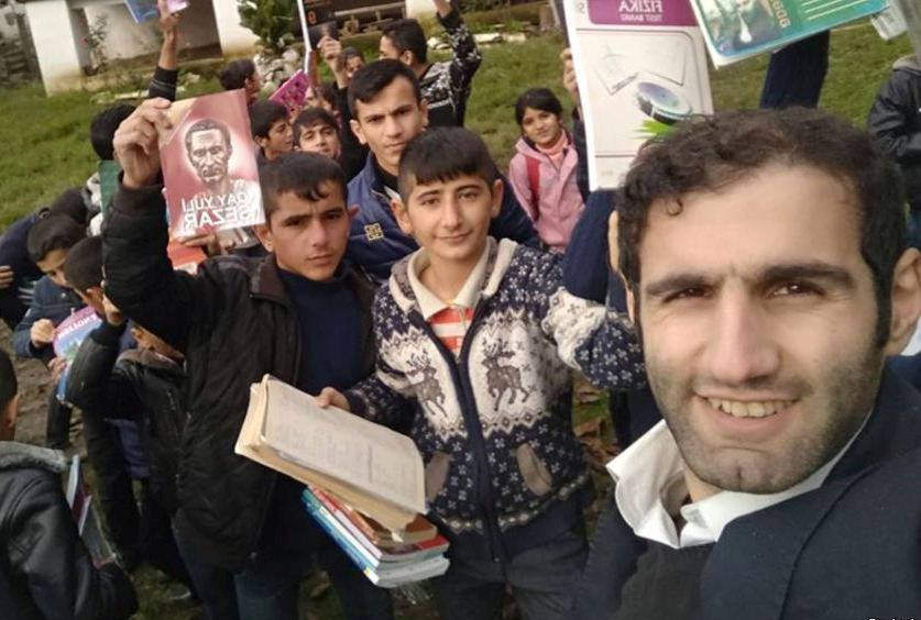 Lənkəranın təhsil müdiri direktorun polisə verdiyi müəllimi DƏSTƏKLƏDİ      