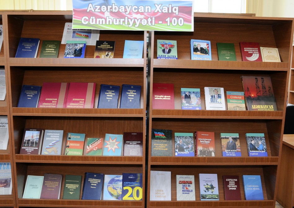 ADNSU-da Azərbaycan Xalq Cümhuriyyətinin 100 illiyinə həsr edilmiş sərgi açılıb
