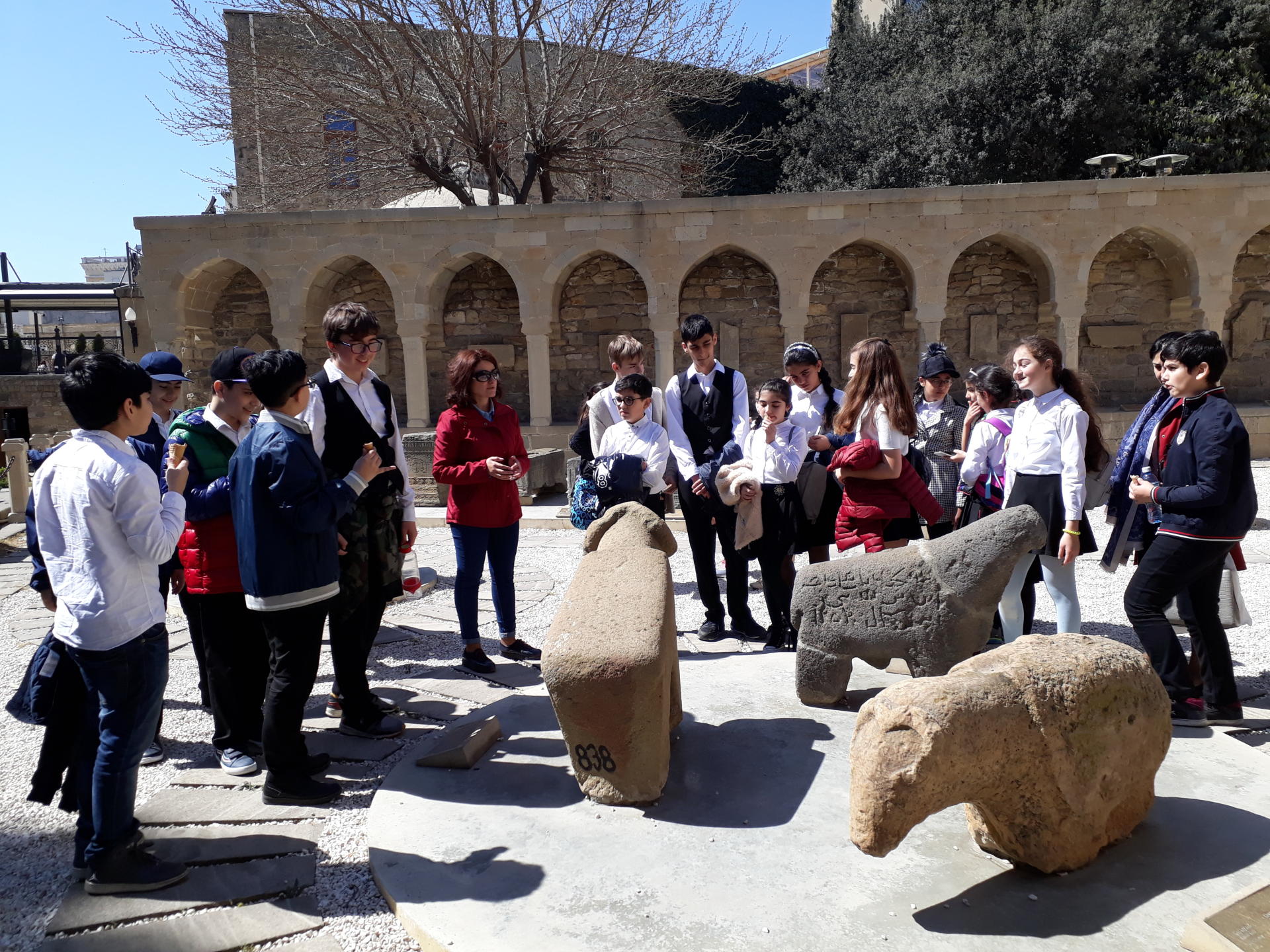 Məktəblilər üçün muzey həftəsi keçirilib (FOTO)  