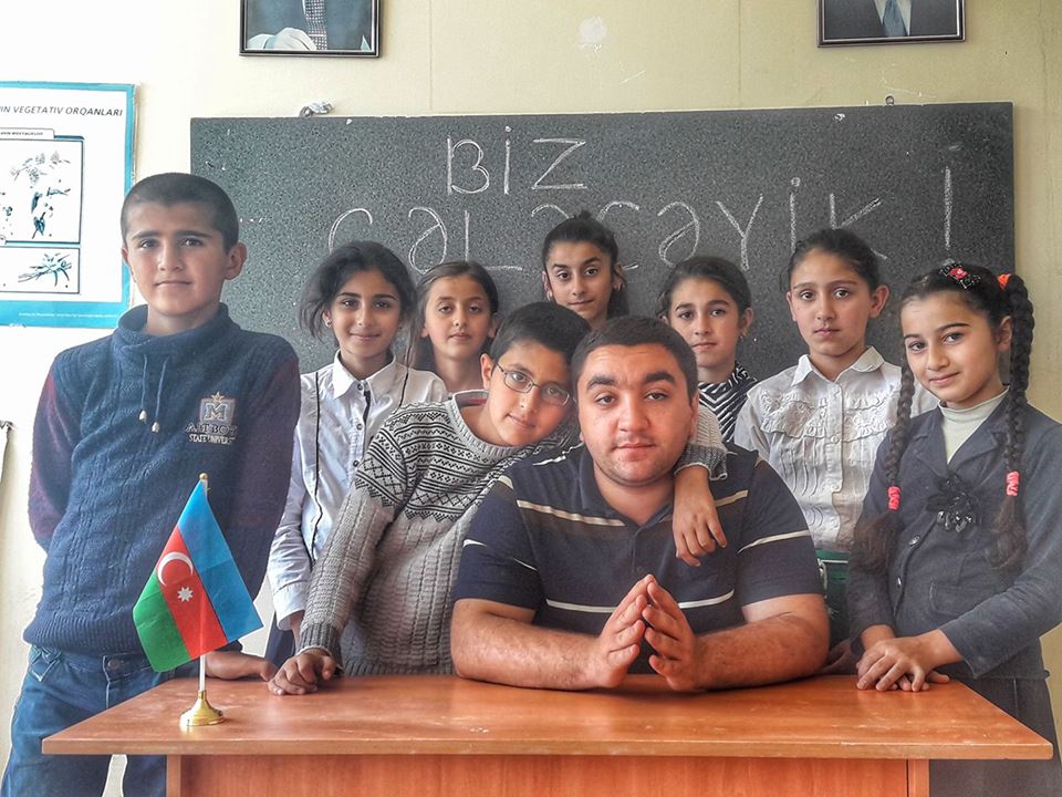 Ucqar kənd müəllimindən AXC-100-lə bağlı maraqlı addım -VİDEO  