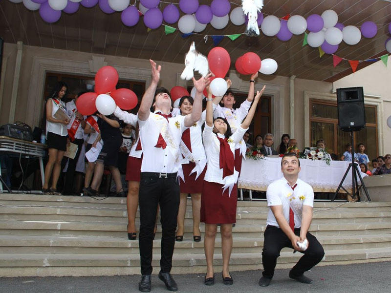 Bakıda məzun olacaq şagirdlərin sayı AÇIQLANDI