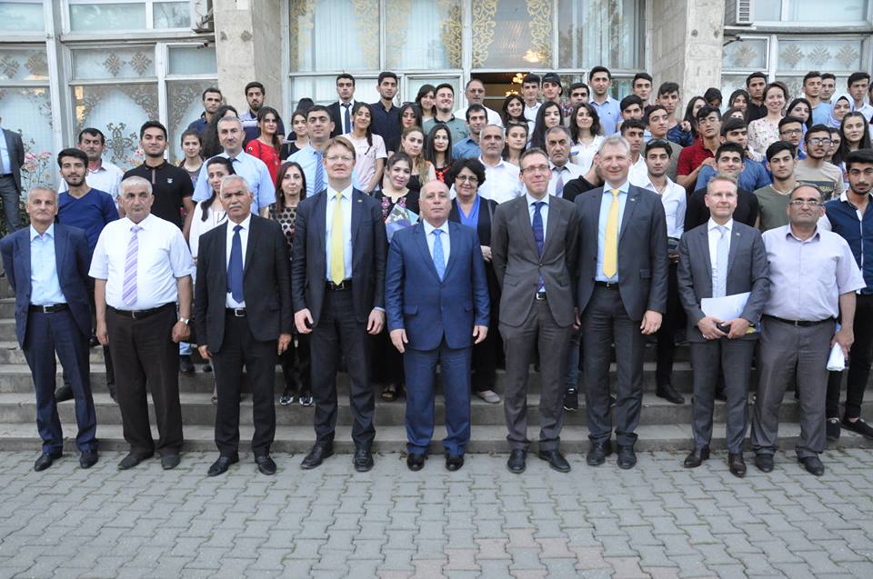 Avropa İttifaqının Azərbaycan üzrə nümayəndəliyi  LDU-nun  tələbələrilə görüşüb - FOTO  