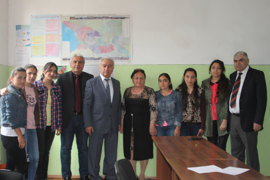 Gürcüstandakı azərbaycanlılar UNEC-i seçir - FOTO