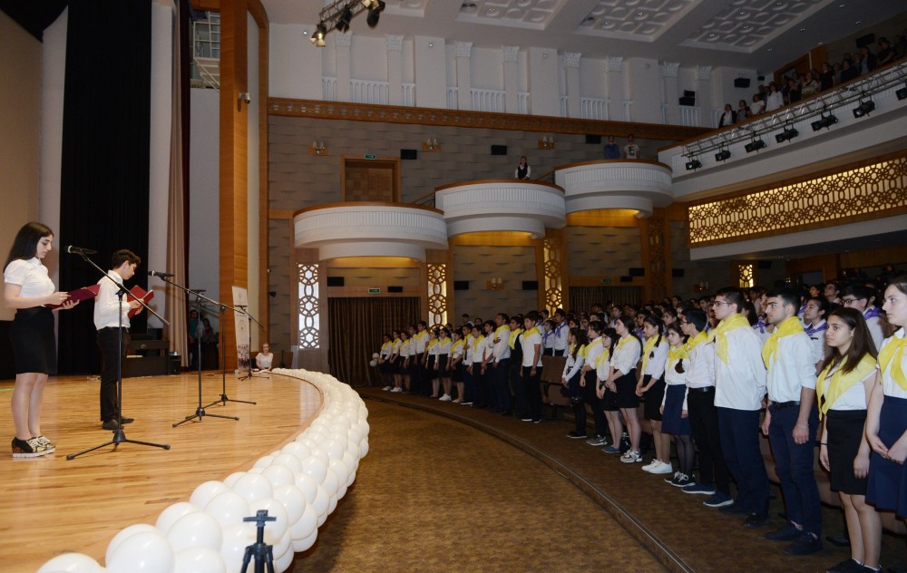 Bakı məktəblilərinin birinci forumu keçirilib  