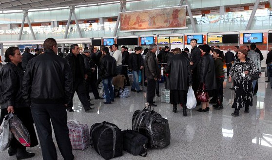 Elm adamları ölkəni sürətlə tərk edir – Alimlərin “beyin axını” narahatlığı  