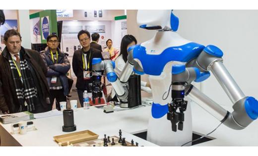 Gələcəkdə bütün insanları birləşdirən sehirli dil -  Robotlar da bu cür danışır