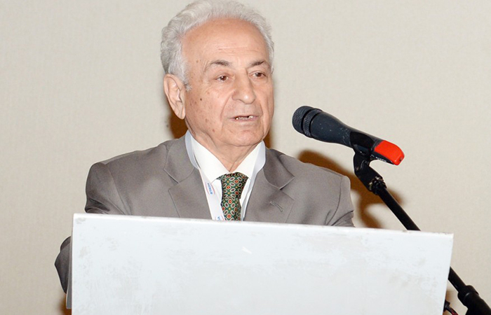 Nobel medallı 80 yaşlı  alim AzEdu.az-a danışdı