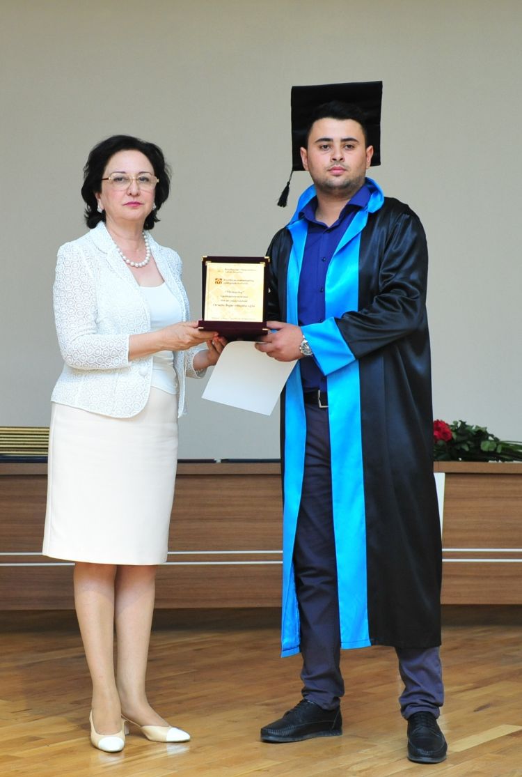AzMİU-da Məzun Günü keçirilib - FOTOLAR  