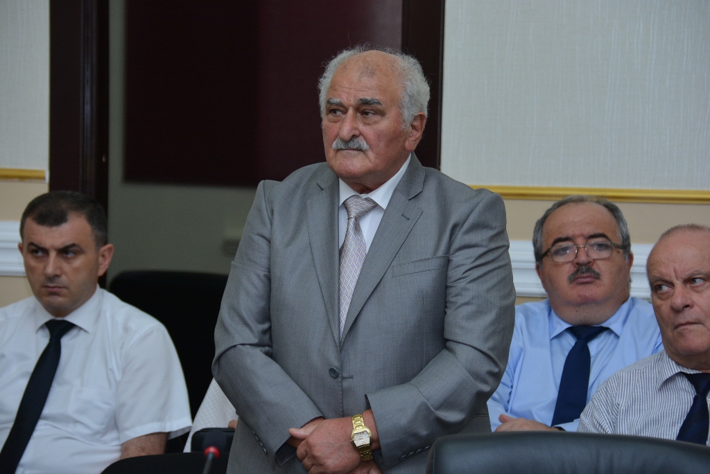 AMEA-nın institut direktoruna vəzifə verildi