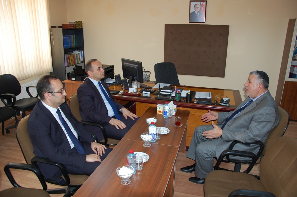 İlahiyyat İnstitutunda yəhudilik və xristianlıq ixtisası açılacaq - REKTOR