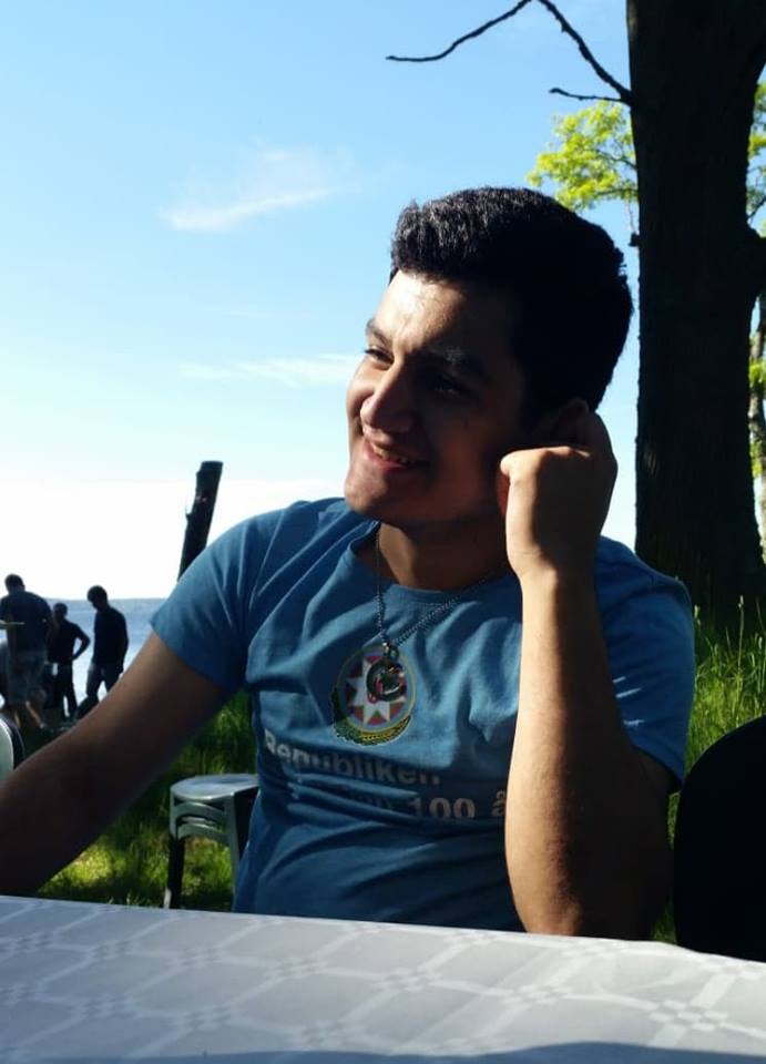Tanınmış jurnalistin oğlu İsveçin ən qədim universitetində oxuyacaq - FOTO
