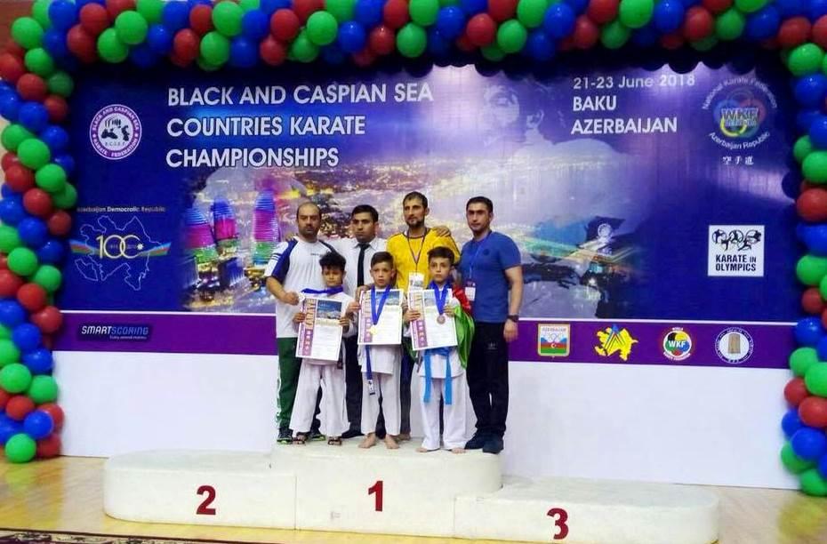 Bakı məktəbliləri karate üzrə beynəlxalq turnirin qalibi olublar - FOTO  
