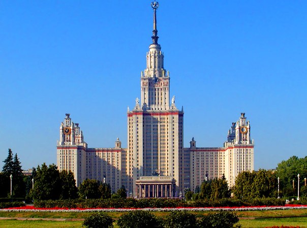 Moskva Dövlət Universitetinin aspirantı pəncərədən yıxılaraq ölüb