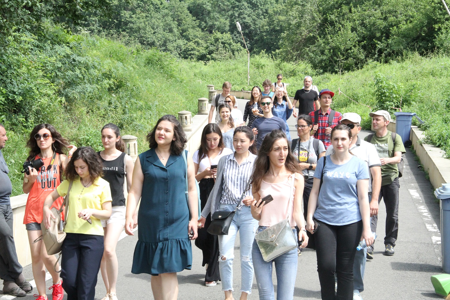 ADAU 1-ci Beynəlxalq Yay Məktəbinin Göygöl səfəri