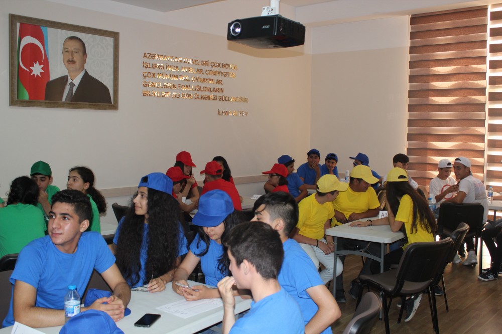 Məcburi köçkün məktəblərinin şagirdləri üçün müsabiqə 