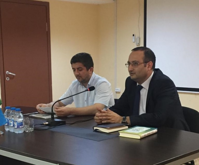 İlahiyyat İnstitutunda seminar keçirilib - FOTO