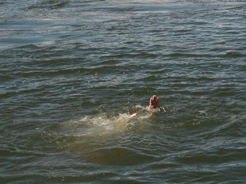 Məktəbli göldə boğuldu