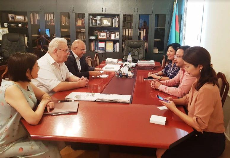 ADU Şanxay Pedaqoji Universiteti ilə əməkdaşlıq edəcək    
