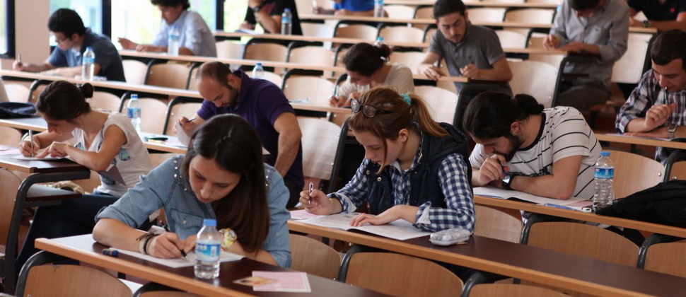 Magistraturaya boş qalan yerlərin sayı açıqlandı